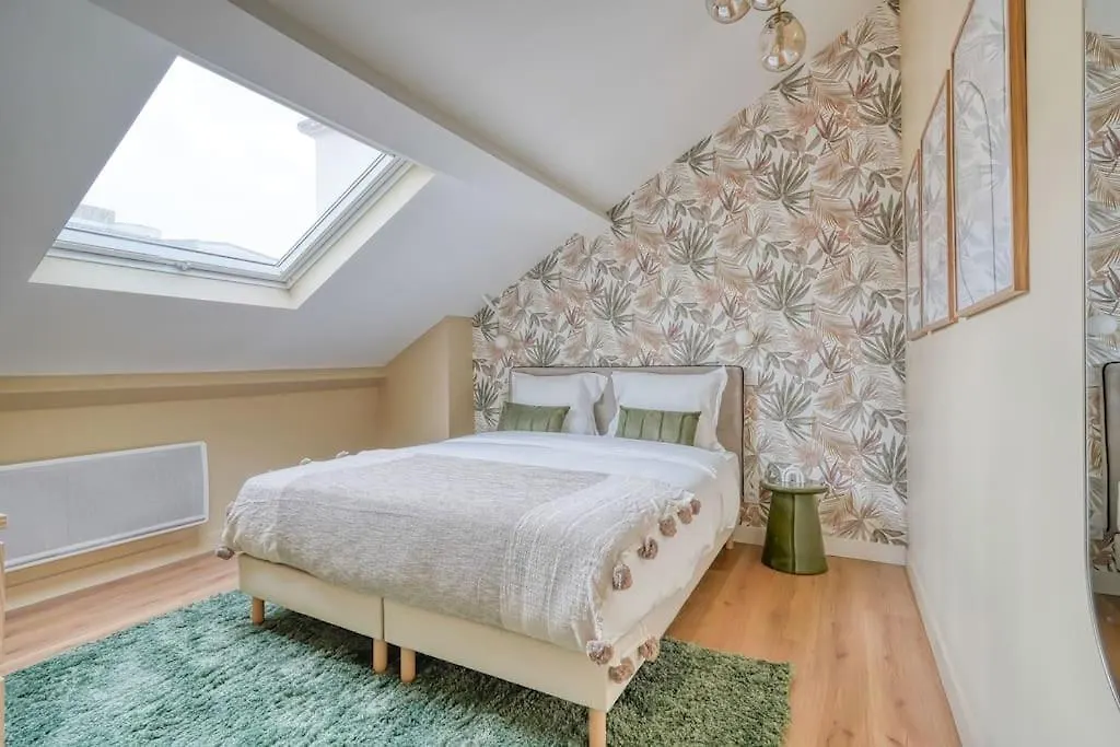 4G#Appart 8Pers # 3 Chambres # Commerce # Paris 15#Ac Lejlighed